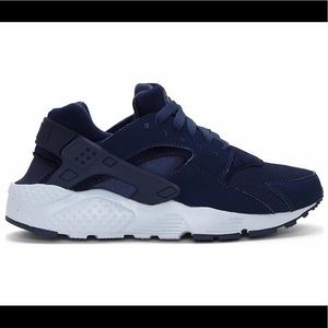 Like New Navy Blue/White Nike Huarache